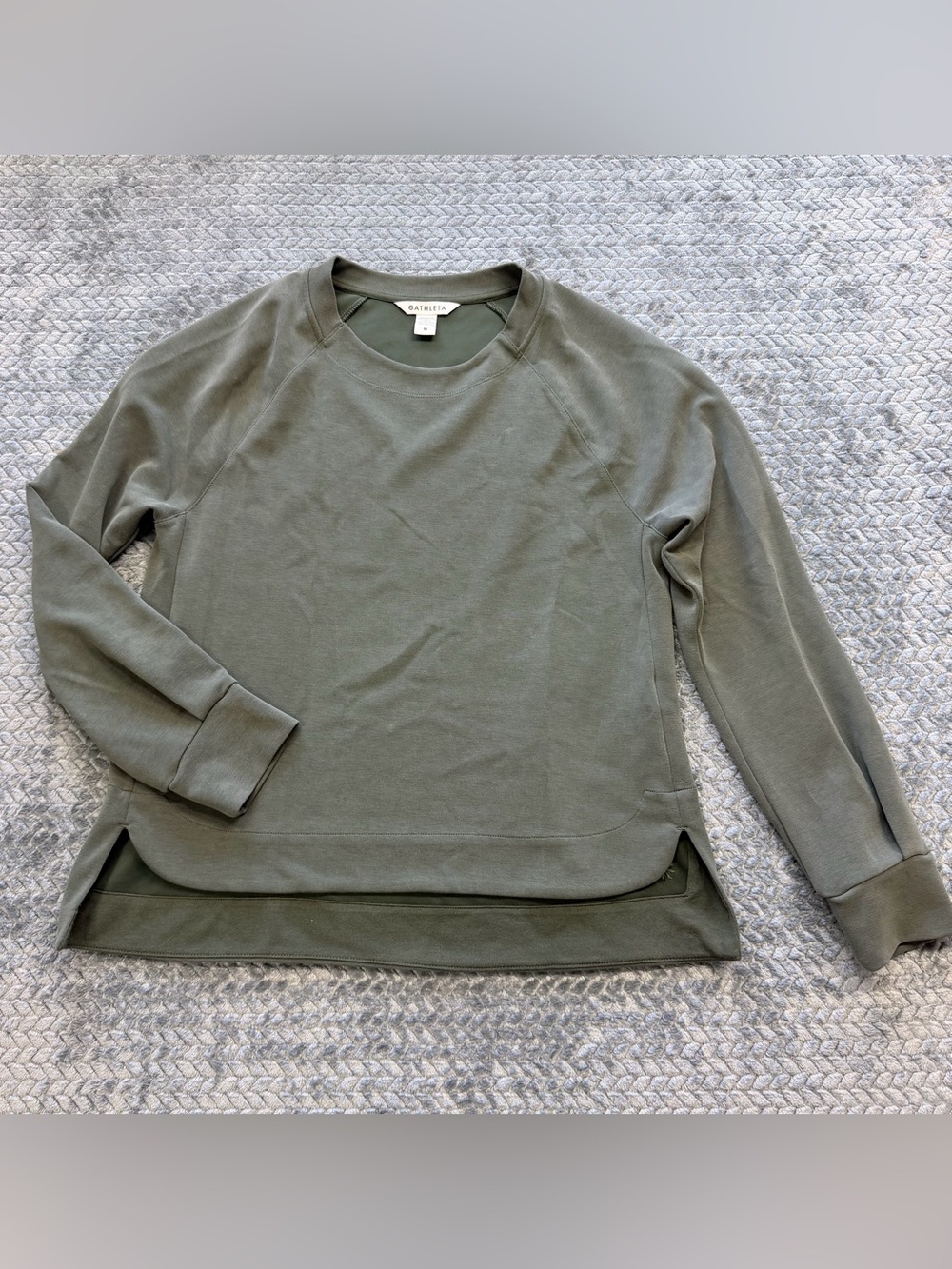 Athleta Olive Green Coaster Luxe Sweatshirt Crewneck Size Medium